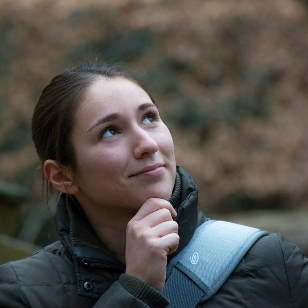 Meet your Posher, Gabriela
